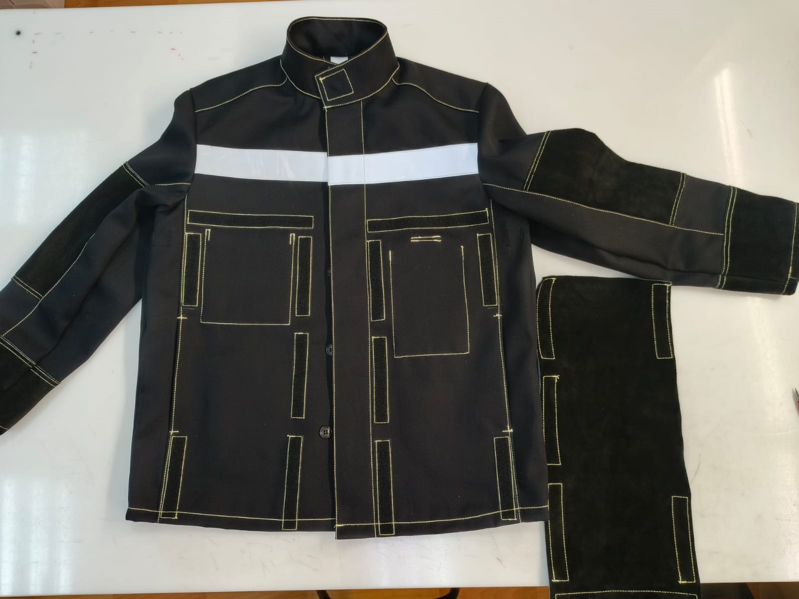 Костюм сварщика 1 кл. защиты Л 026, тк.х/б с ОП с накладками, 350, брюки, серый М